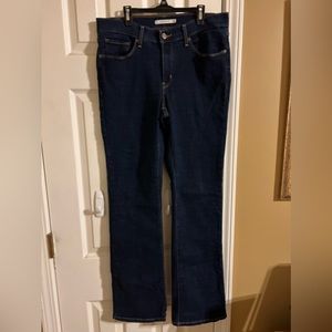 Levi classic boot cut jeans size 10